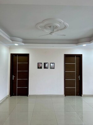 Building Lobby in 3 BHK Villa at Sector 23 – for Rent