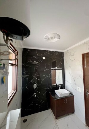 Master Bedroom in 3 BHK Villa at Sector 23 – for Rent