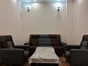 2 BHK Builder Floor For Rent in Dayanand Colony