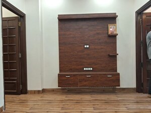 Furnished Amenities in 2 BHK Builder Floor at Dayanand Colony – for Rent