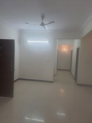 Room in 3 BHK Apartment at Benson Town – for Rent