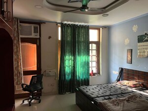 Bedroom in 3 BHK Villa at Sector 23 – for Rent