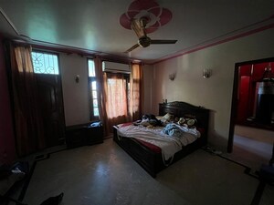 Bedroom in 3 BHK Villa at Sector 23 – for Rent