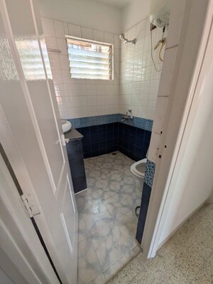 Bathroom in 2 BHK Apartment at Benson Town – for Rent