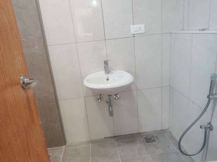 Bathroom, indis-viva-city 3 Bedroom 2000 Sq.Ft. Apartment In Kondapur Hyderabad 9719059