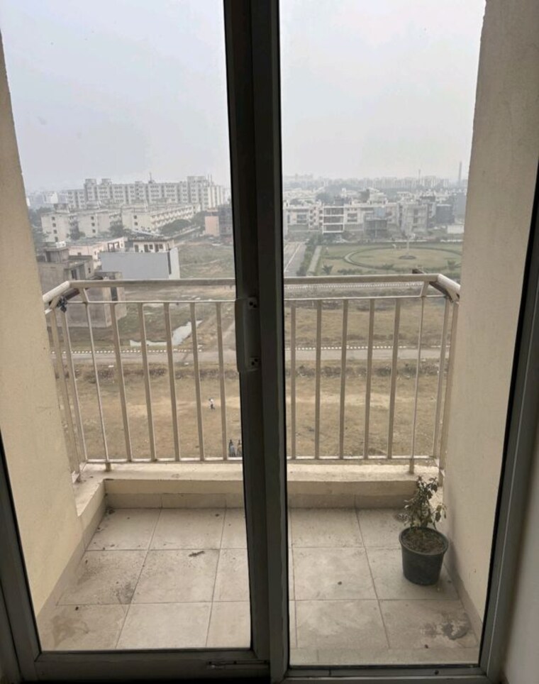 Balcony, wave-dream-homes 1 Bedroom 578 Sq.Ft. Apartment In Wave City Ghaziabad 10245212
