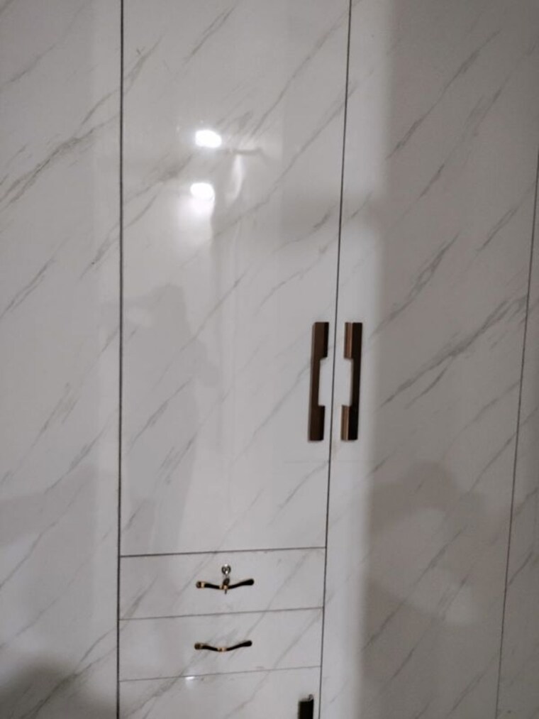 Bathroom, sector 5 4 Bedroom 2500 Sq.Ft. Builder Floor In Sector 5 Gurgaon 10245334