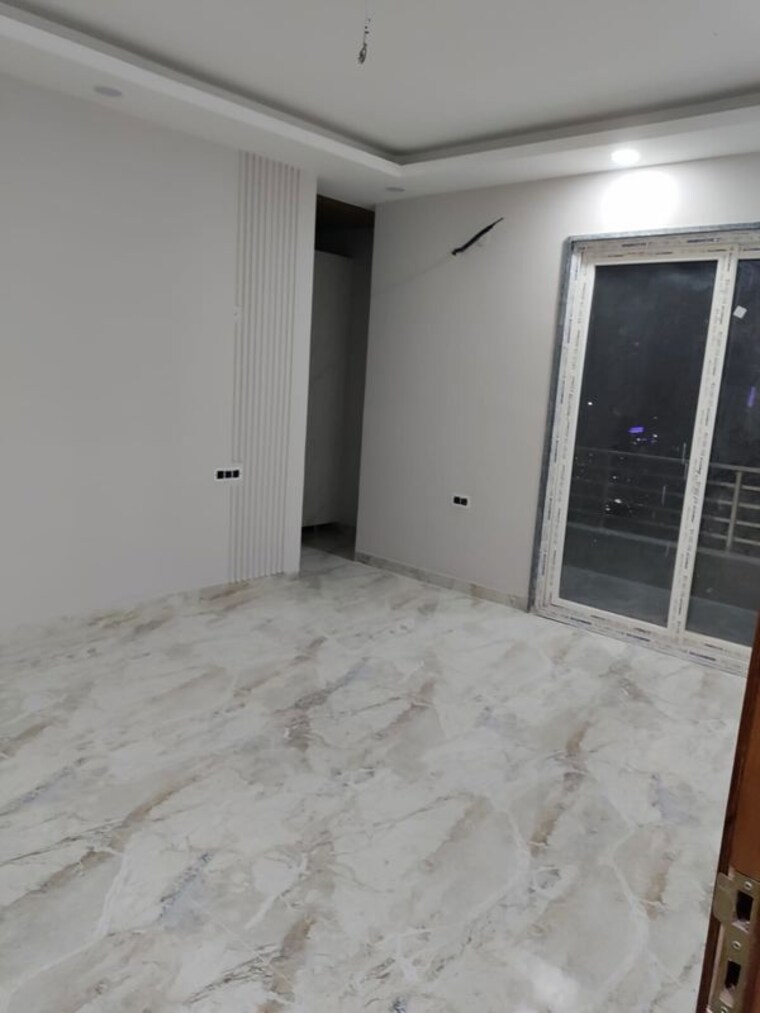 Room, sector 5 4 Bedroom 2500 Sq.Ft. Builder Floor In Sector 5 Gurgaon 10245334