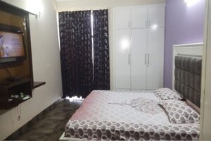 Bedroom in 4 BHK Apartment at Unitech The Residences Gurgaon, Sector 33 – for Rent