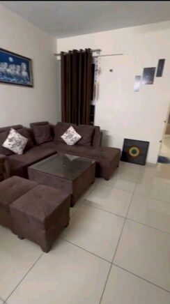 2 BHK Apartment For Rent in Wave Dream Homes