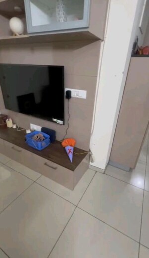 Furnished Amenities in 2 BHK Apartment at Wave Dream Homes, Wave City – for Rent