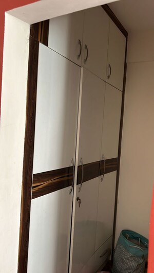 Furnished Amenities in 2 BHK Apartment at M3M Marina, Sector 68 – for Rent