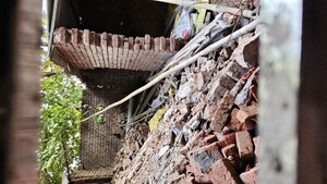 5 BHK Independent House – Exterior View View at Avantika Colony - for Sale