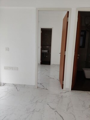  1 BHK Apartment at Aniline Avanya Tower B, Dahisar East – for Sale