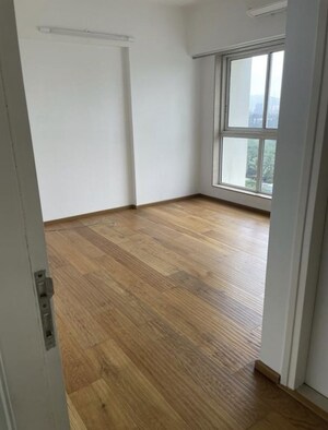 Room in 2 BHK Apartment at Godrej The Trees, Vikhroli East – for Rent