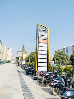  Shop For Rent in MIPL Platinum Mall, Sushant Golf City