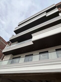 4 BHK + Pooja Room Builder Floor For Sale in Sector 85