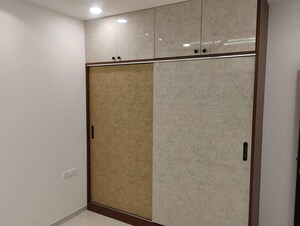 Room in 2 BHK Apartment at Aparna Zenon, Puppalaguda – for Rent