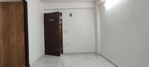 Room in 1 BHK Builder Floor at Ignou Road – for Rent