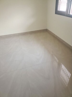 Room in 2 BHK Apartment at Supertech Eco Village II, Sector 16b Greater Noida – for Rent