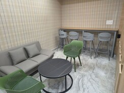 Office Space For Rent in Sector 18