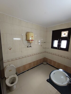 Bathroom in 3.5 BHK Apartment at CGHS Group Hewo Apartments, Sector 56 – for Rent