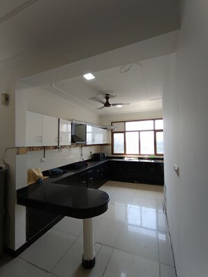 Kitchen in 3.5 BHK Apartment at CGHS Group Hewo Apartments, Sector 56 – for Rent
