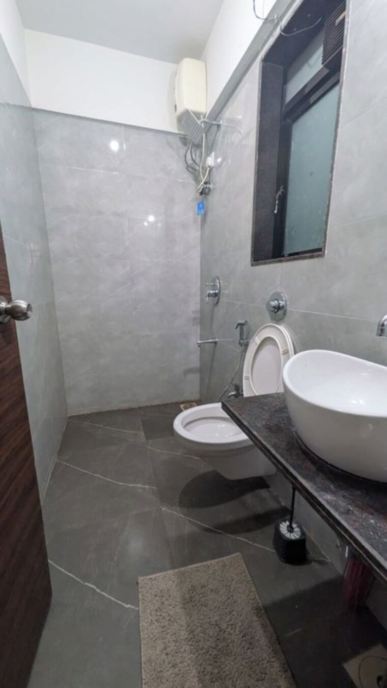 Bathroom, chembur-gaothan 1 Bedroom 480 Sq.Ft. Apartment In Chembur Mumbai 10246191