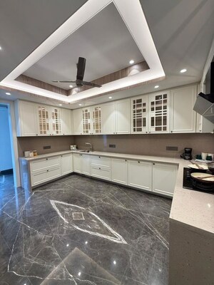 Kitchen in 4 BHK Builder Floor at Dlf Phase ii – for Rent