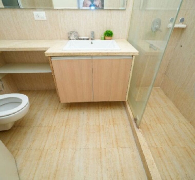 Kitchen, dlf-regal-gardens 3 Bedroom 1728 Sq.Ft. Apartment In Sector 90 Gurgaon 10246185