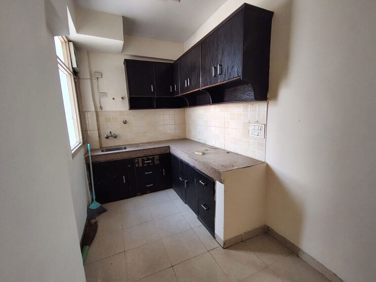 Kitchen, tulip-orange 3 Bedroom 1137 Sq.Ft. Apartment In Sector 70 Gurgaon 10246153