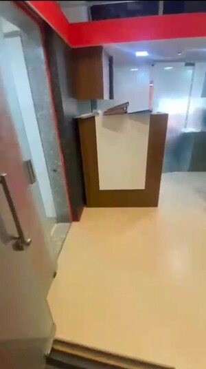  Office Space For Rent in Crystal Paradise, Andheri West