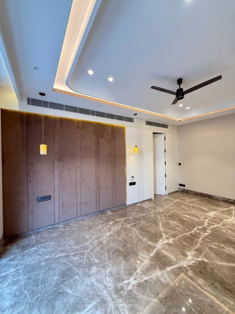 Bedroom, dlf phase ii 4 Bedroom 418 Sq.Yd. Builder Floor In Dlf Phase ii Gurgaon 10246352