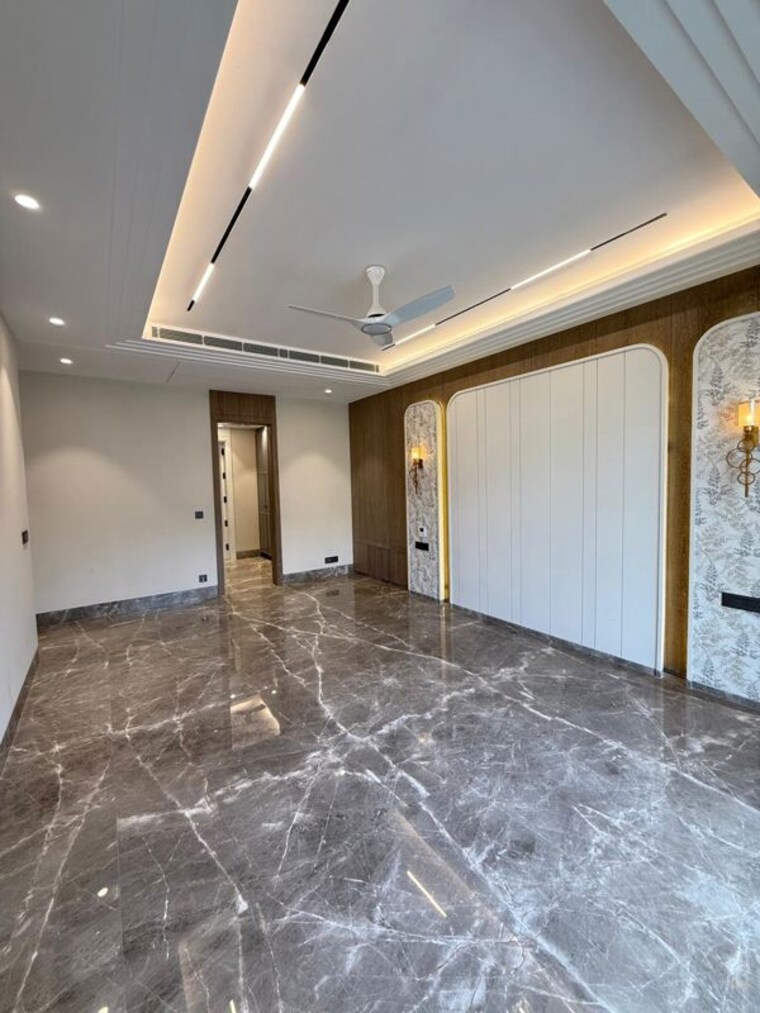 Room, dlf phase ii 4 Bedroom 418 Sq.Yd. Builder Floor In Dlf Phase ii Gurgaon 10246352