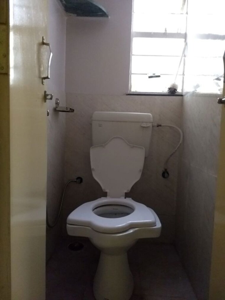 Bathroom, bhusari colony 2 Bedroom 753 Sq.Ft. Apartment In Bhusari Colony Pune 10246407