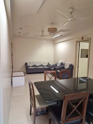 Team Area in 2 BHK Apartment at Salisbury Park – for Rent