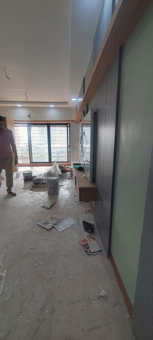 Parking in 2 BHK Apartment at Kukreja Hari Kunj II, Chembur – for Rent