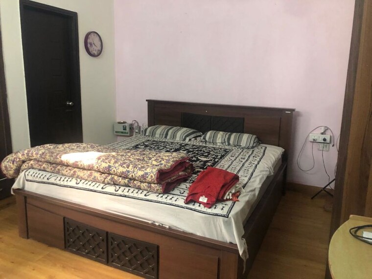 Bedroom, rocky area 3 Bedroom 4040 Sq.Ft. Builder Floor In Rocky Area Faridabad 10246525