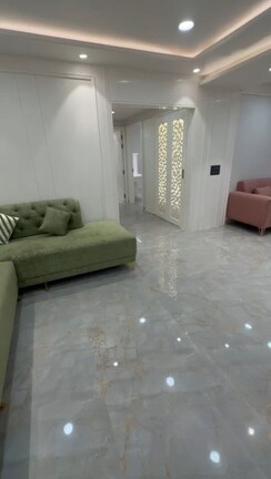 4 BHK + Servant Room Apartment For Rent in Tilak Nagar