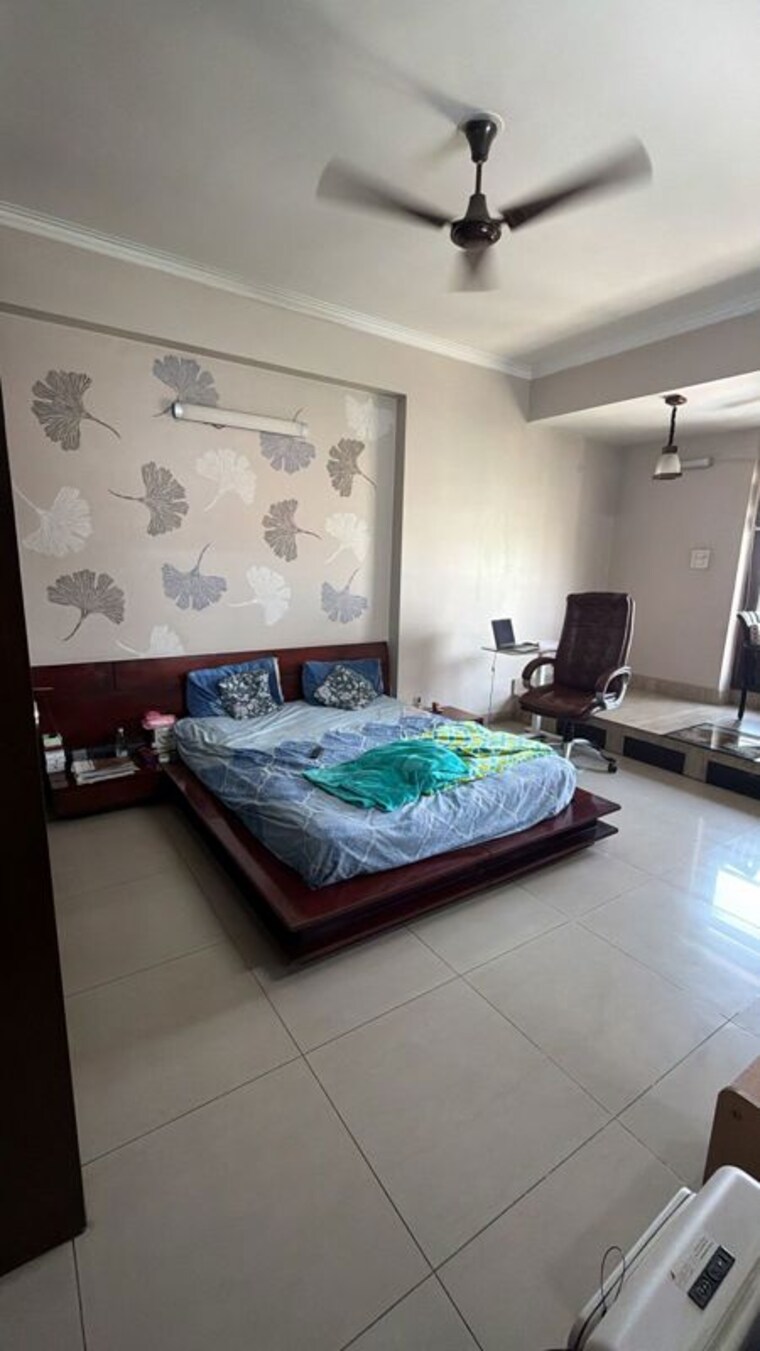 Bedroom, amrapali-royal 3 Bedroom 2050 Sq.Ft. Apartment In Vaibhav Khand Ghaziabad 10246568