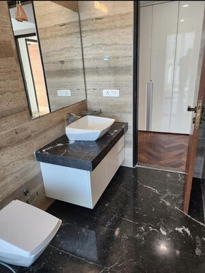 Team Area in 3 BHK Apartment at Omkar 1973, Worli – for Rent