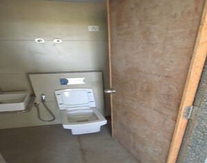 Attached Bathroom in 2 BHK Builder Floor at Akshayanagar – for Rent