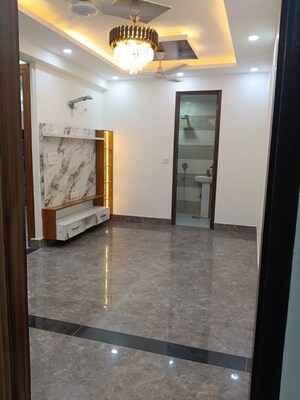 Room in 3.5 BHK Builder Floor at Malviya Nagar – for Sale
