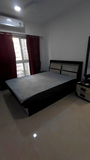 Bedroom in 2 BHK Apartment at Platinum Life, Andheri West – for Rent