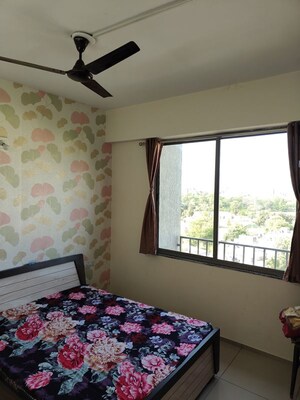 Bedroom in 1 BHK Apartment at Ambawadi – for Rent