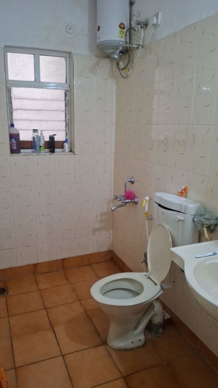 Bathroom, lunkad-colonnade-2 2 Bedroom 1200 Sq.Ft. Apartment In Viman Nagar Pune 10247118