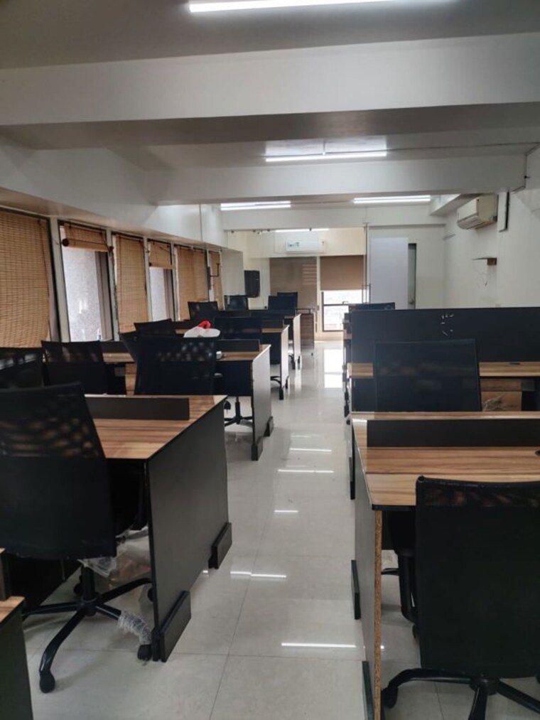 Kitchen, scarlet-gateway Commercial Office Space 1200 Sq.Ft. In Prahlad Nagar Ahmedabad 10247139