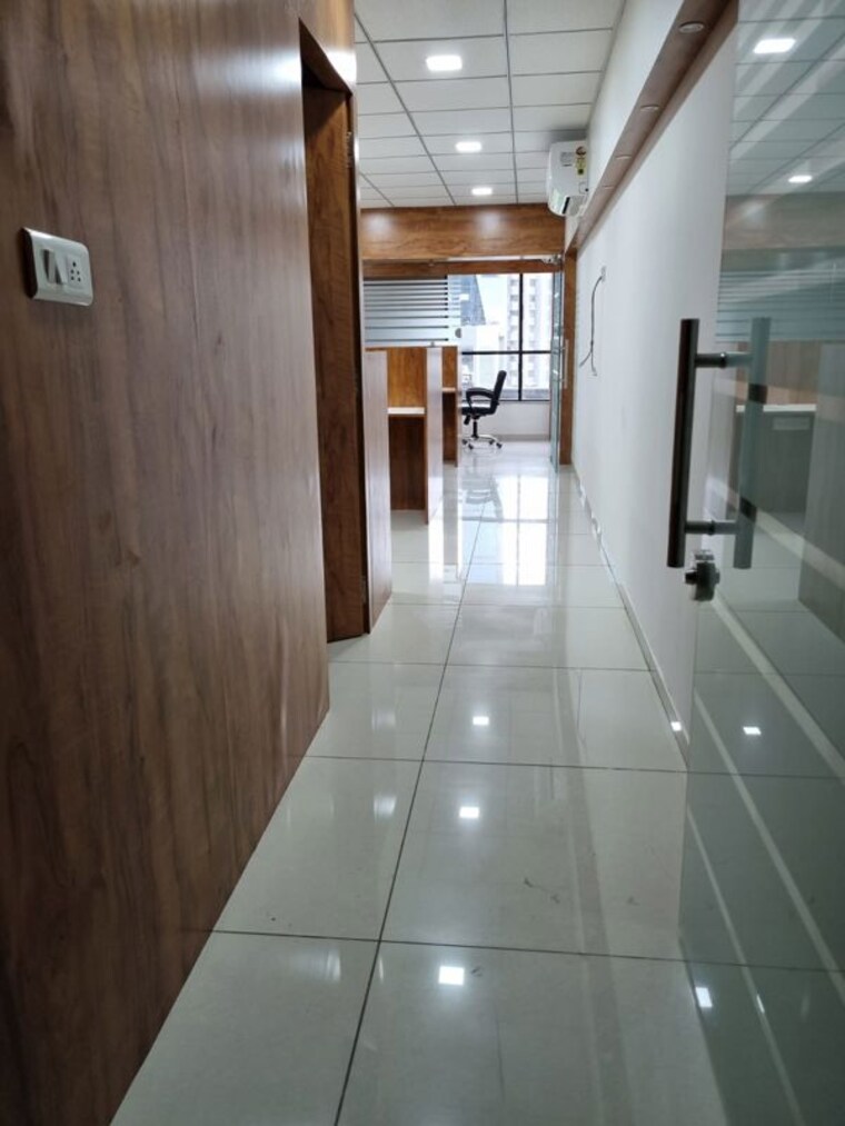 Other, science city Commercial Office Space in IT/SEZ 800 Sq.Ft. In Science City Ahmedabad 10246810