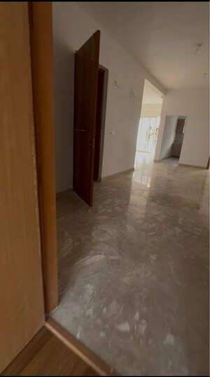 Room in 4 BHK Apartment at SS Linden, Sector 84 – for Rent