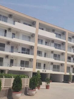 4 BHK + Servant Room Apartment For Rent in SS Linden